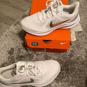 Women’s Nike running shoes
